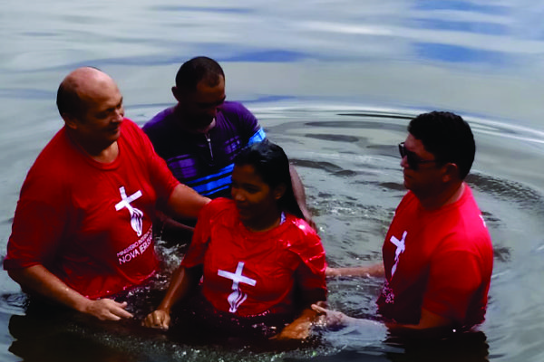 Batismo Carla 1 convertida do Ministério